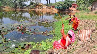 Fishing Video || There is no trick in fishing that the village ladies does not know || Fish catching
