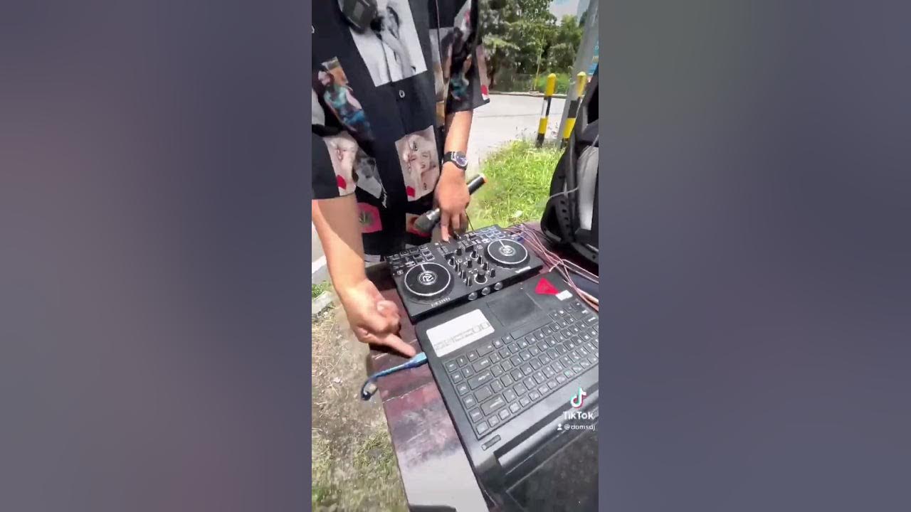 DJ di lampu merah nih🔥