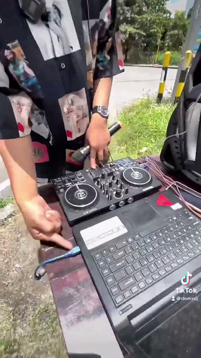 DJ di lampu merah nih🔥