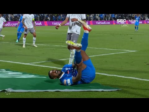 إصابة مالكوم الخطيرة في مباراة الهلال و الطائي دوري روشن آلسعودي للمحترفين 23 24