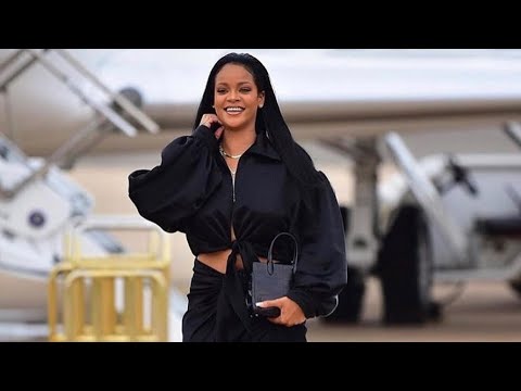 Rihanna Arriving In Barbados Rihanna Arriving In Barbados