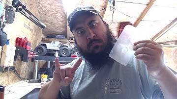 (LIVE) Plugging up the center diff on the 8S OUTCAST