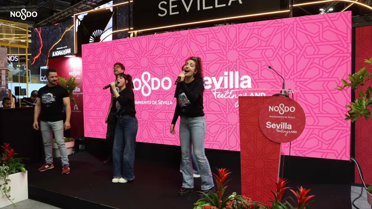 El alcalde presenta en FITUR el musical 'La historia interminable', que llega a Sevilla en diciembre