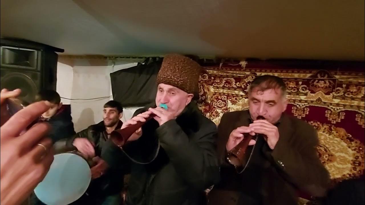 Qara zurna Aşıq Əbdül şindan ansanbulu. YouTube