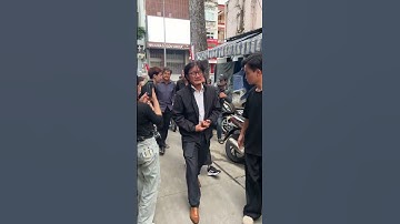 DV Công Ninh bật khóc đến viếng DV Ngọc Trinh