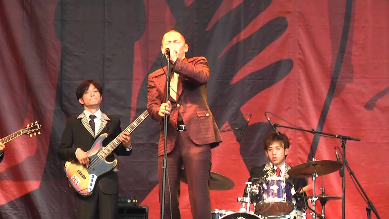 Osaka Monaurail ( オーサカモノレール ) Montréal YouTube