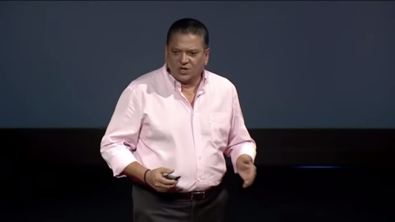 La utopía posible | Johnny Araya Monge | TEDxPuraVida