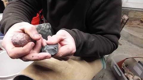 Flintknapping Difficult Rock