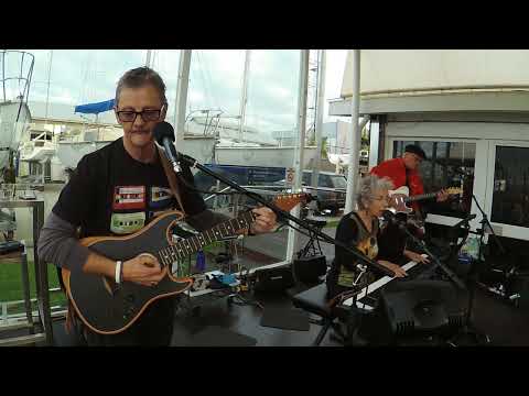 i Cried (Yarravillains live) .