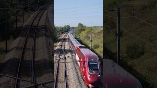 couter La Puissance  Lapproche Dun Eurostar Rouge Et Gristgv eurostar highspeedtrain