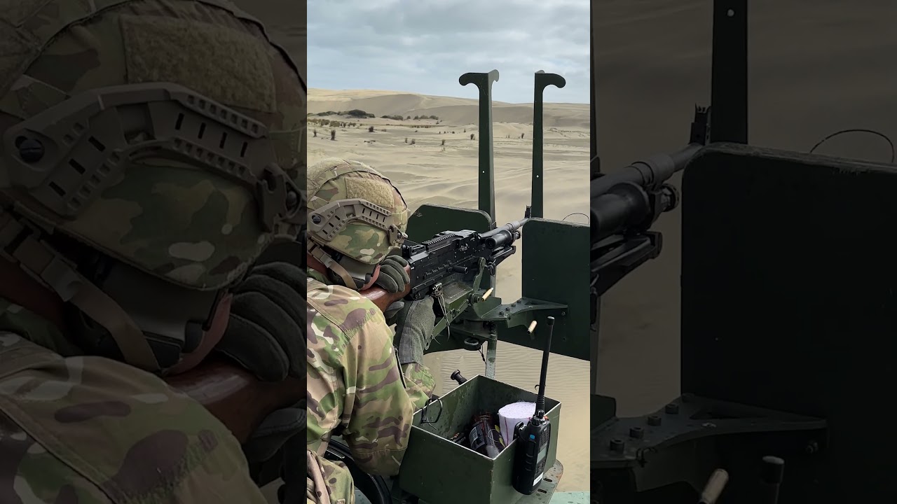 Soldiers live fire from Medium Heavy Operational Vehicles: New Zealand Army