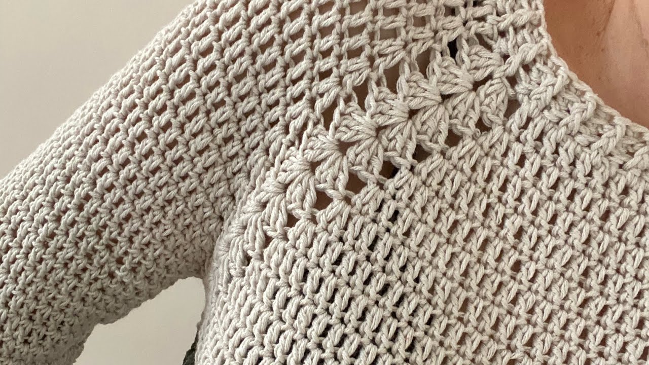 YAKADAN BAŞLAMALI BLUZ