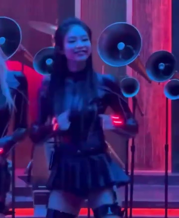 her little dance🤭❤️✨️ #blackpink #jennie