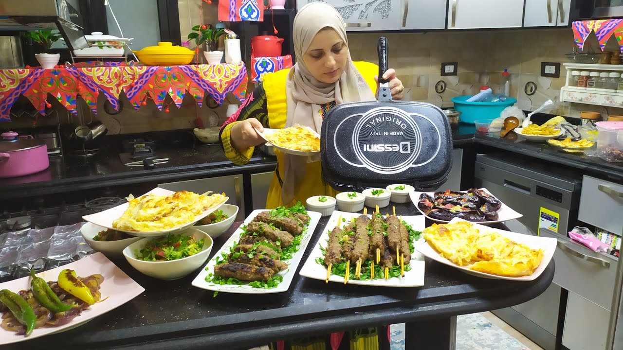 عزومه على غفله قبل الفطار بنص ساعة لا عشرة افراد جلاش بطريقة جديدة وكمان كفته بالمعلقه