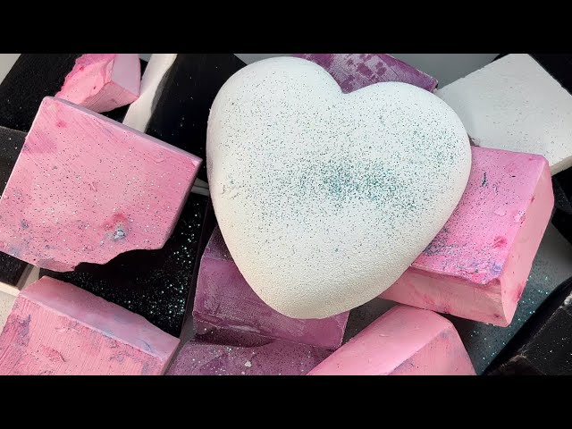 ChalkitASMR on Instagram: 16 Soft and Dusty Sky Blue Gym Chalk Blocks #asmr  #asmrcommunity #dyedgymchalk #oddlysatisfying #asmrgymchalk #dustygymchalk  #softgymchalk #sleepaid #satisfying