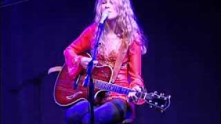 Video thumbnail of "Taylor Swift "Your Face" - NAMM 2005 with Taylor Guitars"