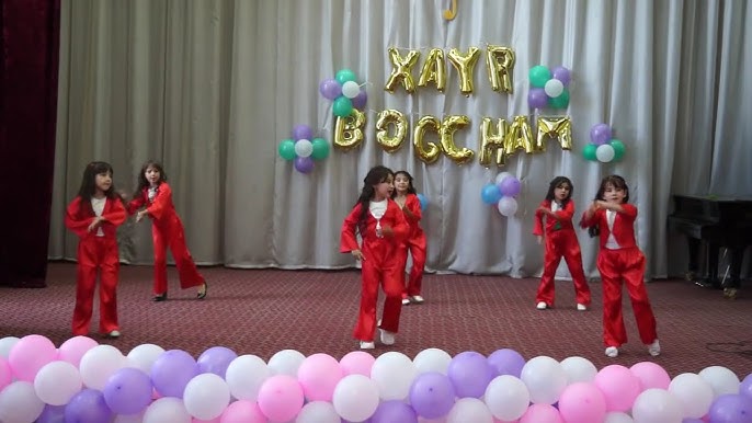 Urush, keyin jinsiy aloqa yalangoch serial aktrisalari