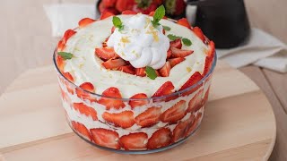Trifle de morango: a sobremesa cremosa que vai surpreender seus convidados! Trifle de morango: a sobremesa cremosa que vai surpreender seus convidados!