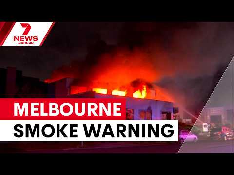 Smoke warning follows 'suspicious' factory blaze | 7NEWS