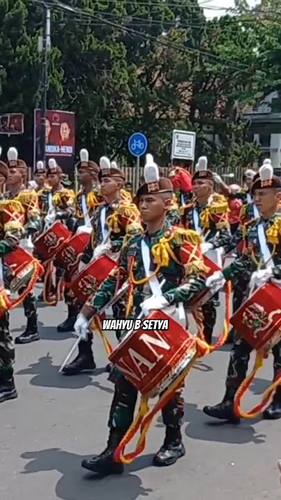 Sepanjang Jalan Kenangan Versi Drumband GSCL AKMIL