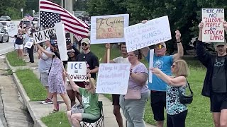 Augusta 'No Kings' protest draws a crowd to Walton Way Extension