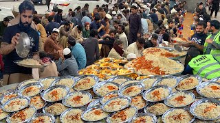 Biggest Road Side RAMADAN FREE FOOD Distribution In Peshawar | Kabuli Pulao For 1000 People In IFTAR