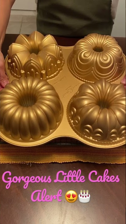 Nordic Ware Bundt Quartet Pan, Gold