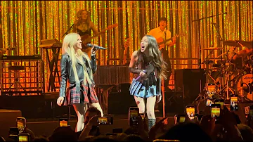 Olivia Rodrigo & Avril Lavigne - Complicated (Toronto 1 2022)