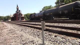 MVI 2081 csx Q415-19 mix frieght in point of rocks md