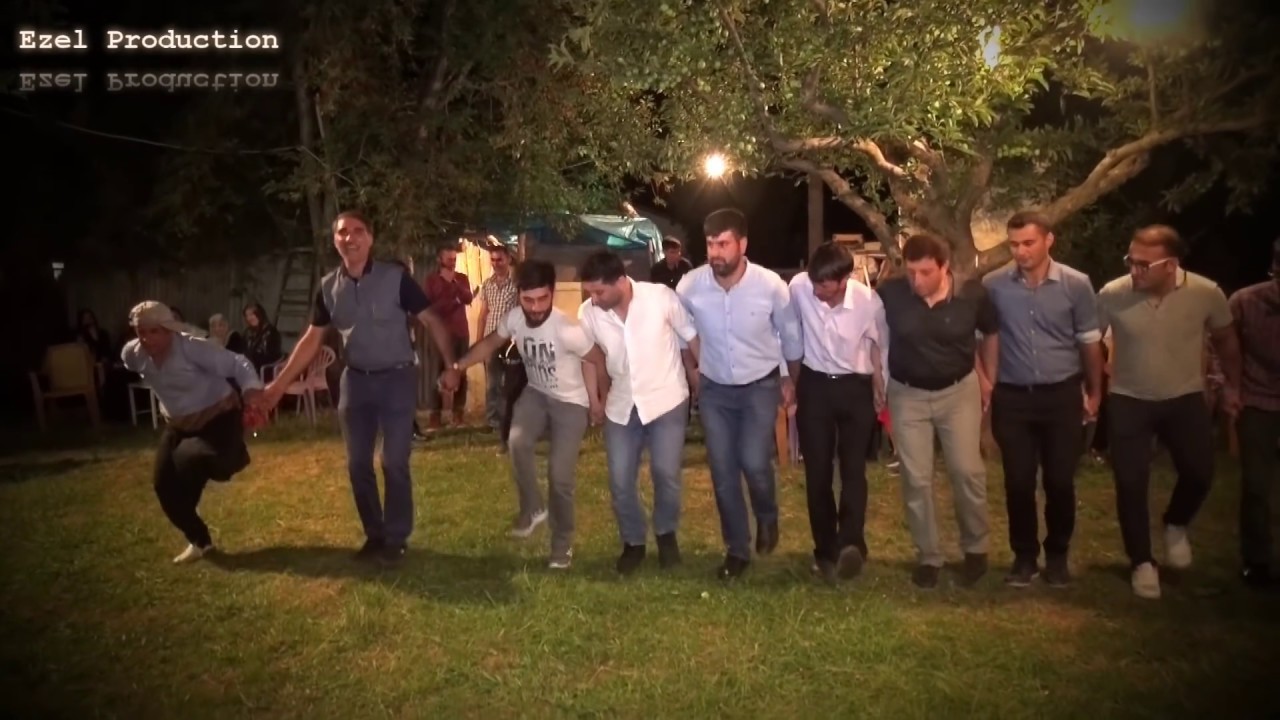 Diyarbakırlı gençler Çalıyor Çerçi Memed Oynuyor...