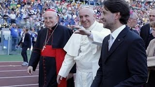Video thumbnail of "Catholic Charismatic Renewal and Pope Francis - HOSSANA"