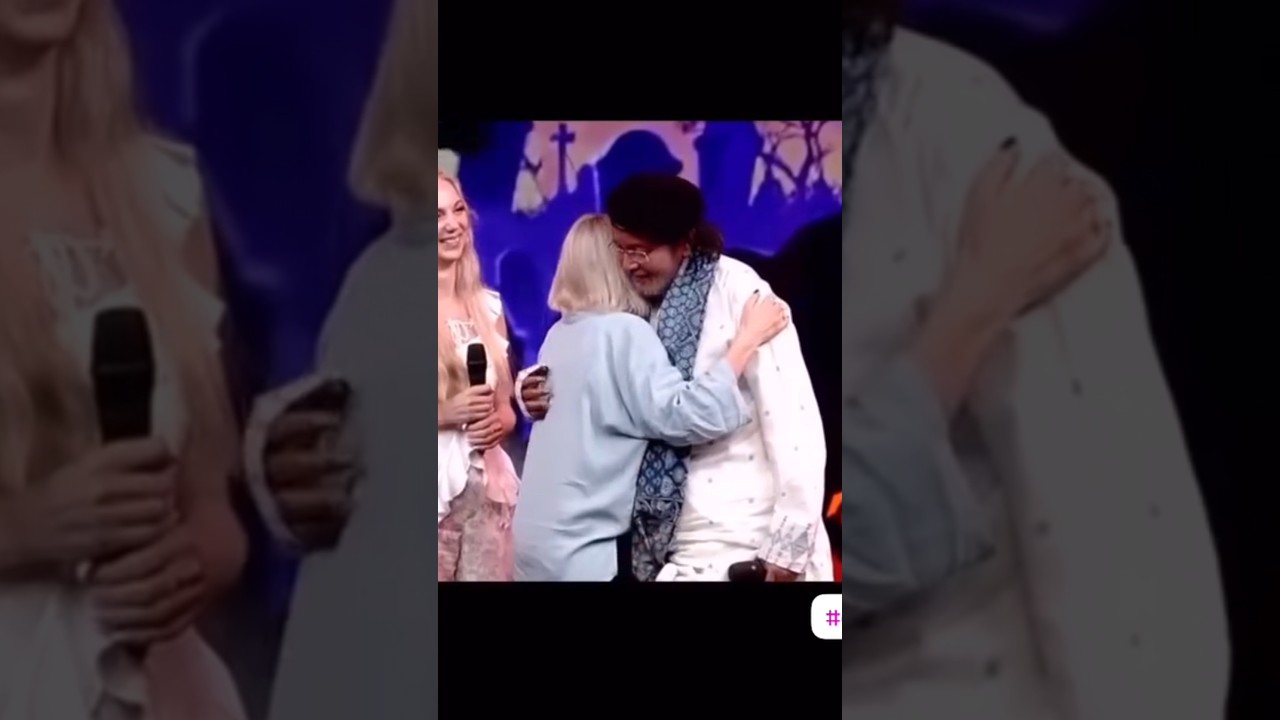 Foreigners React to Indian Song 'Tum Hi Ho' - Emotional! 