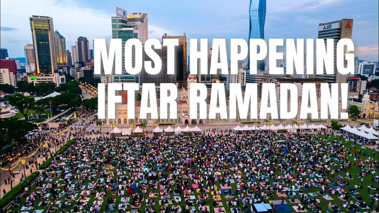 WORLD SHOCKED! Thousands of Muslims Gather for Mega Ramadan Iftar in Malaysia 🇲🇾🔥