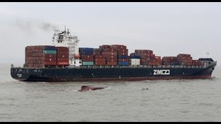 6 Missing, 5 Saved after Fishing Boat Sinks in East China