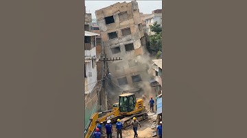 Shocking collapse of building! #disaster #buildingcollapse #viral