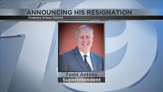 Onalaska Schools Superintendent announces resignation