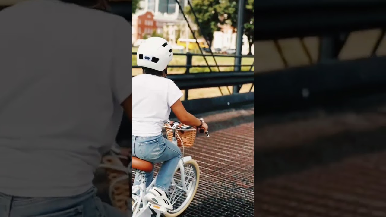 Солнце, белый велосипед и бесконечные улыбки 💕🚲 