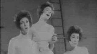 The Paris Sisters - What Am I To Do chords