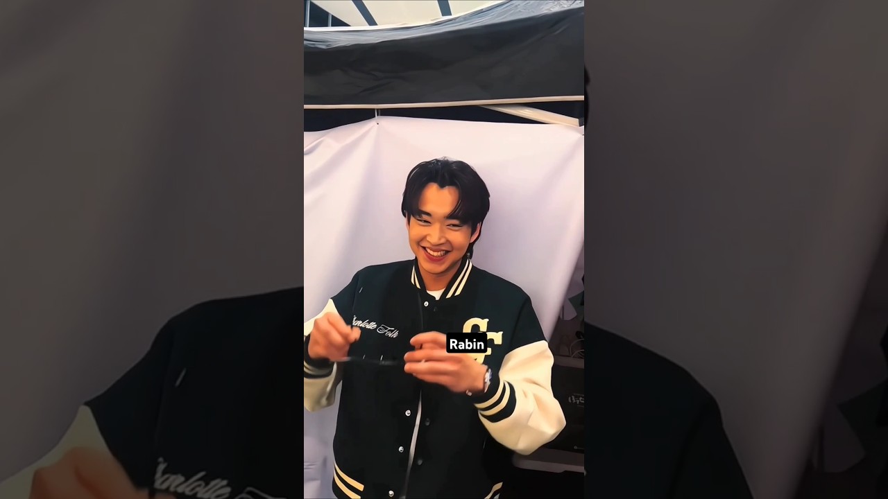 Rabin low-key flexing AshBin 😍 