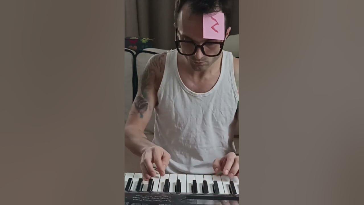 Гарри Поттер вырос и живет по панку 😸👌 - YouTube