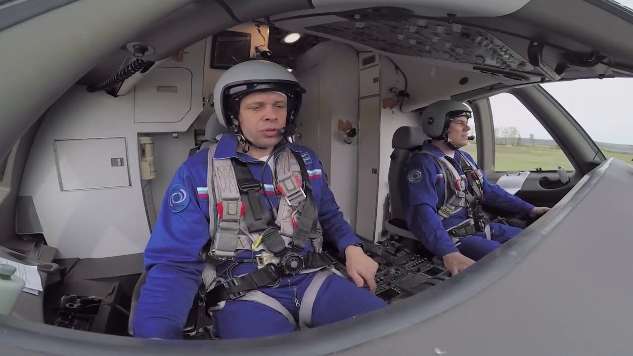 заработная плата пилотов в россии. су-27 анатолий квочур. мс-21-300 кабина. виталий мельник русские витязи. зарплата военного летчика.