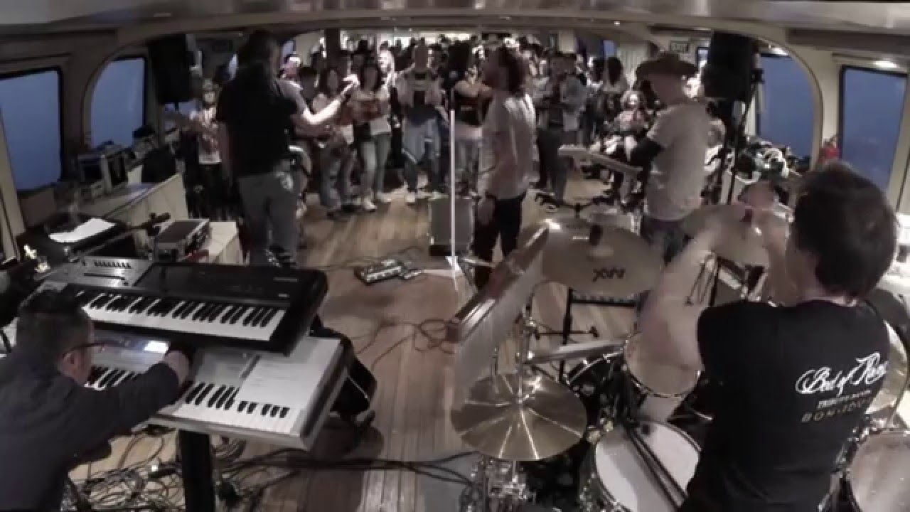 BED of ROSES live in Venice 14/03/2015 Born To Be My Baby + You Give