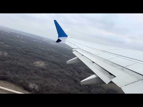Takeoff from Austin–Bergstrom International Airport (AUS) | United Airlines 737 MAX