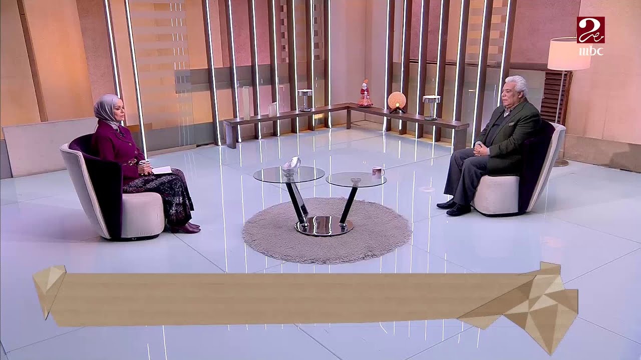 متصل يسأل عن علاج لمرض الإيدز وأفضل طريقة نتعامل بيها مع المريض.. د.مدحت خليل يرد