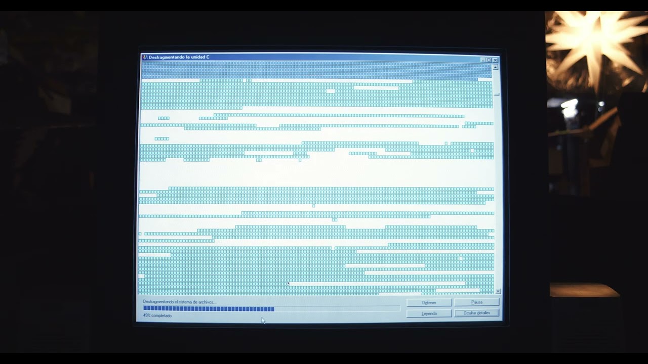 An hour of Disk Defrag on Windows 98