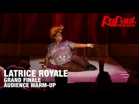 Video: Latrice Royale (Timothy Wilcots) Neto vrednost: Wiki, poročen, družina, poroka, plača, bratje in sestre