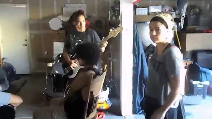 Deanna Promotes Local Stockton Band