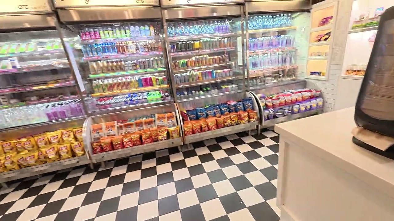 20260215 閒晃1 機場買芒果