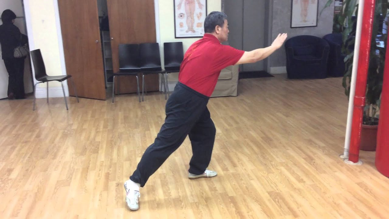 Yang Fukui demonstrates 