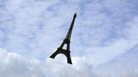 Flying Eiffel Tower | visual effects test